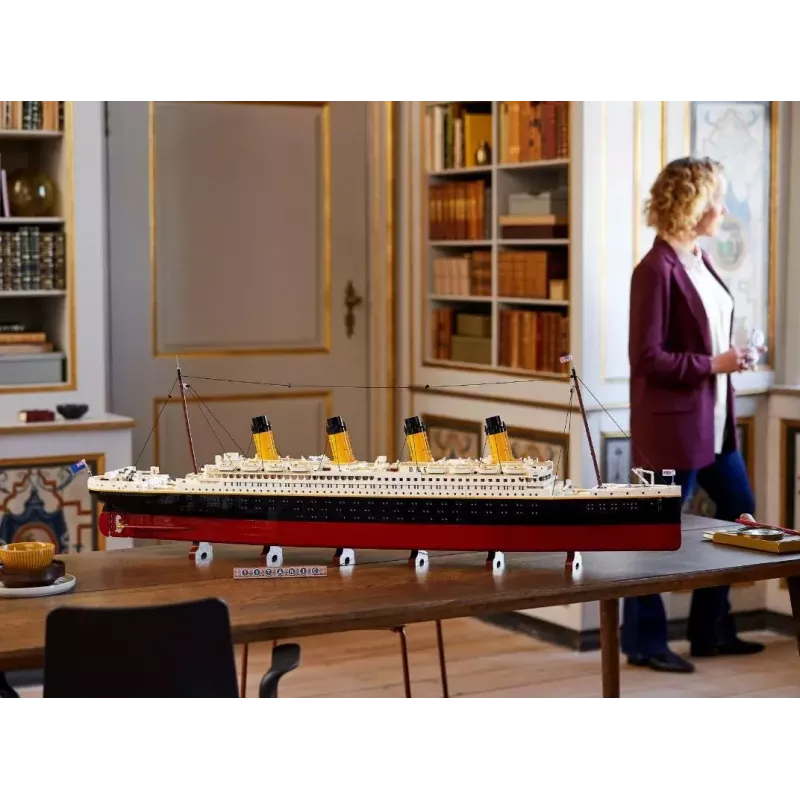 LEGO ehituskomplekt ICONS 10294 Titanic mudelikoopia — 9090 detaili, 18+