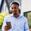 Peakomplekt Logitech Zone Wireless 2 ES — juhtmega ja juhtmevaba (Bluetooth), USB-C, supraauraalne, 1,5 m kaabel, valge, 212 g