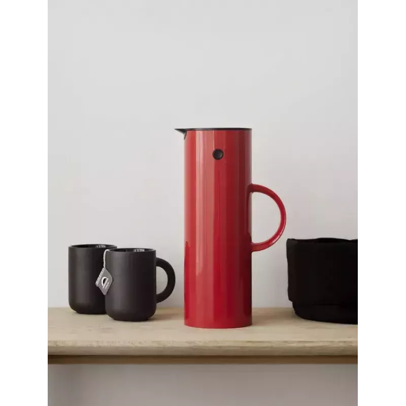 Termoskolb Stelton EM77 1L punane matkamiseks igapäevaseks kasutamiseks