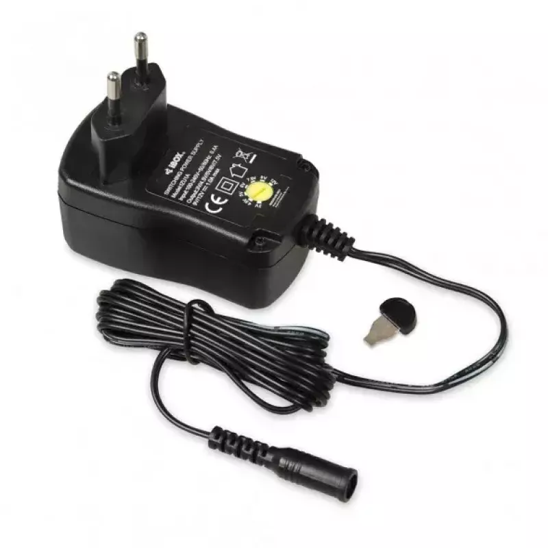 Toiteadapter IBOX IZU1A siseruumidesse 100–240 V must, 75×35×43 mm