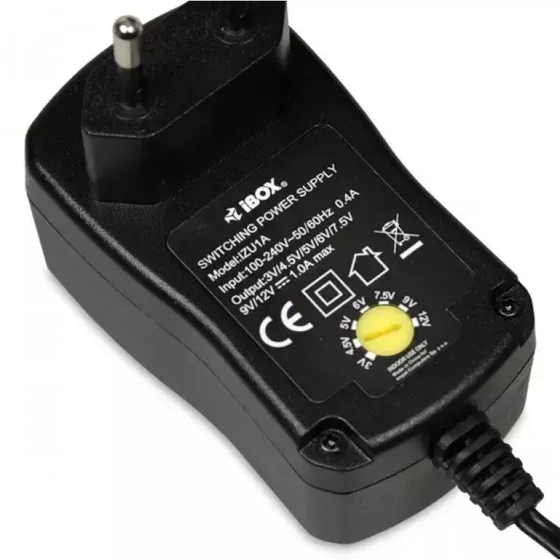 Toiteadapter IBOX IZU1A siseruumidesse 100–240 V must, 75×35×43 mm