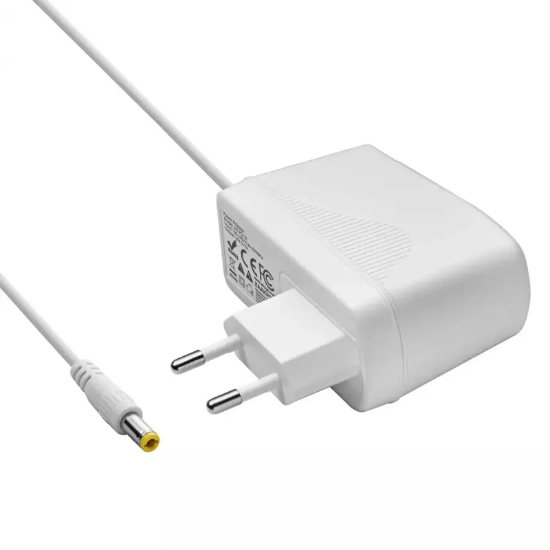 Toiteadapter/-inverter Akyga AK-PD-21 21,75 W, siseruumidesse, 100–240 V sisend, 1,8 m kaabel, must