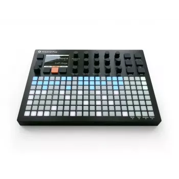 Groovebox Polyend Play - Polyendi riistvaraline groovebox, kompaktne eraldiseisev sekventser ja sämpler