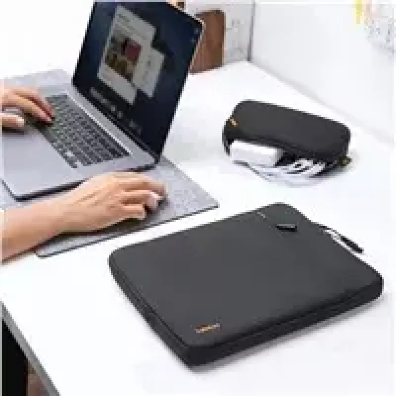 Tomtoci ümbriskott TOM-A13-C12D 13-tollisele MacBook Prole/Airile — must