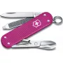 Taskunuga Victorinox Classic SD Alox Flamino Party punane — kompaktne mitmeotstarbeline tööriist tera, käärid, küüneviil, kruvikeeraja, võtmerõngaga