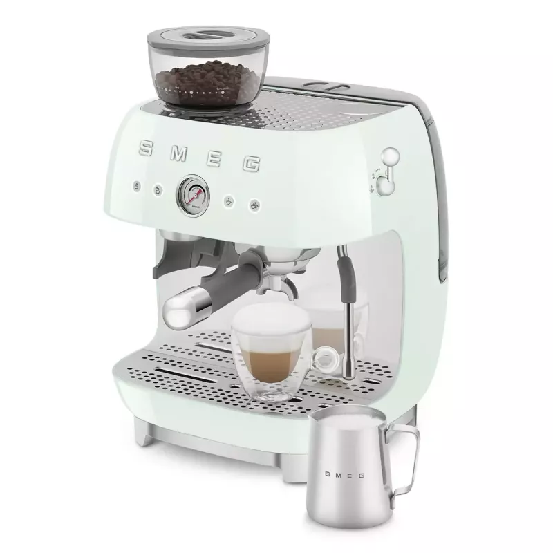 Espressomasin Smeg 2.4L EGF03PGEU
