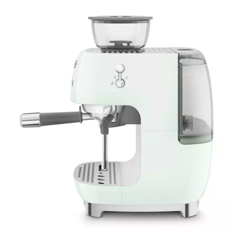 Espressomasin Smeg 2.4L EGF03PGEU