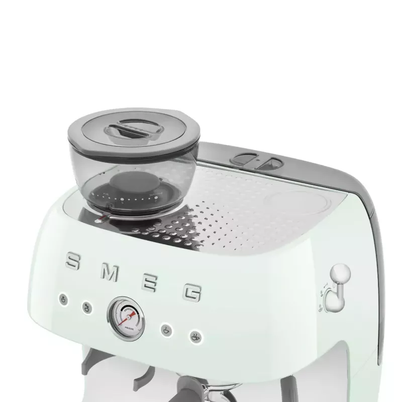 Espressomasin Smeg 2.4L EGF03PGEU