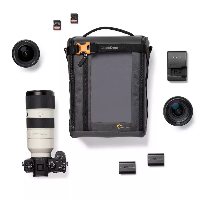 Kompaktne ümbris Lowepro GearUp Creator Box XL II Must Hall