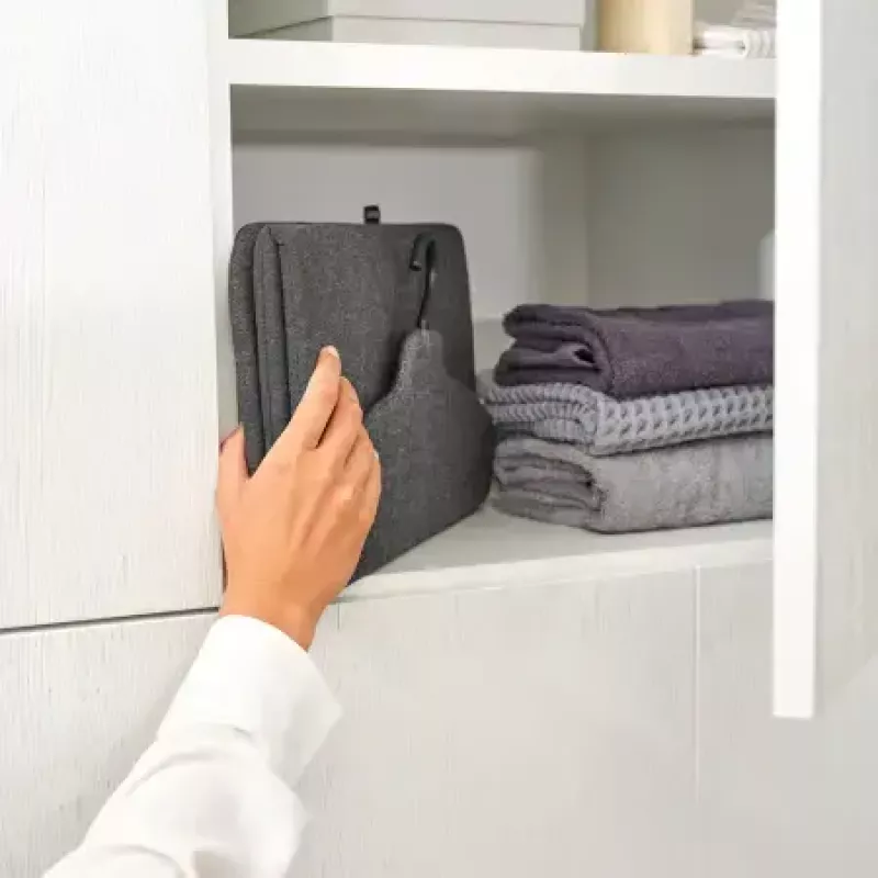 Aurulaua BRABANTIA kokkupandav aurulaud 40 x 85 mm Must Sobib aurutriikrauale Kaal 100 g