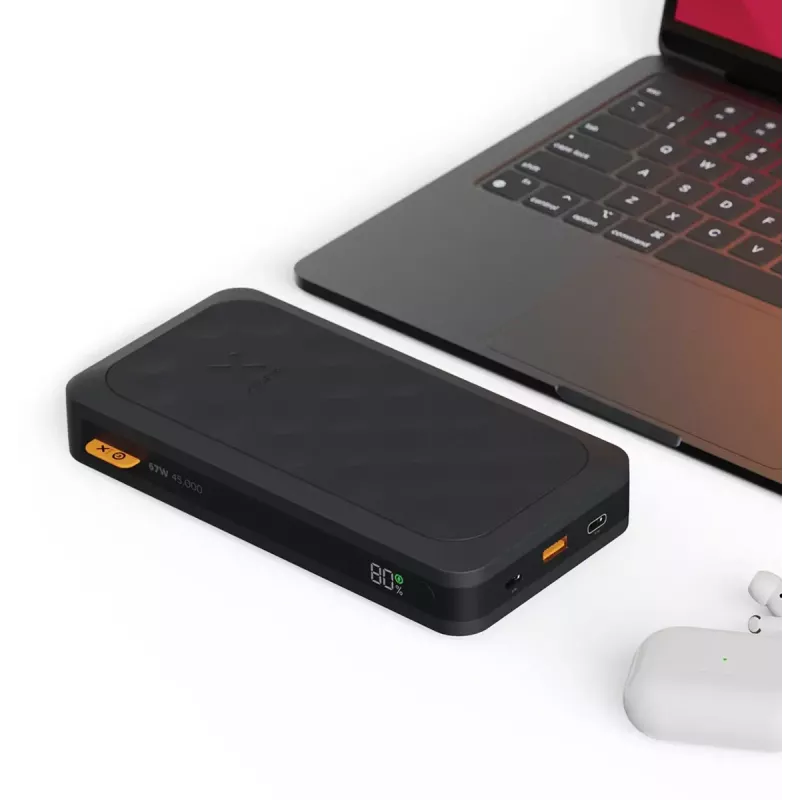 Xtorm 67W Fuel Series akupank 45000mAh