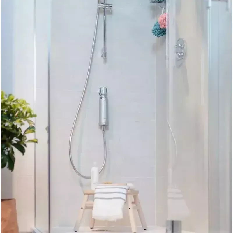 BWT Quick & Clean katlakivivastane dušifiltrisüsteem, valge