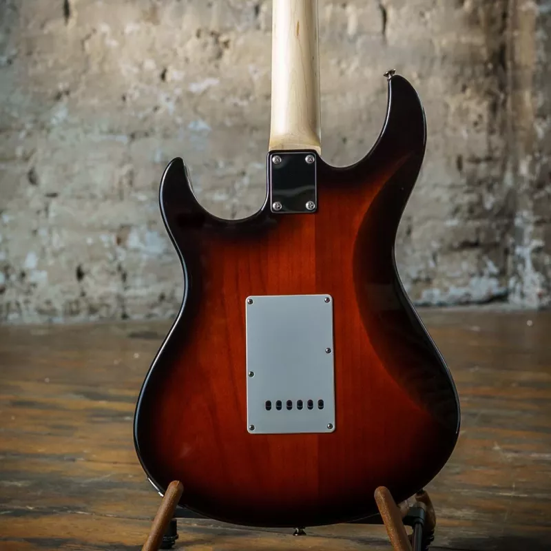 Yamaha Pacifica 112J BL MKII – elektrikitarr