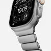 NOMAD Stratos Band - titaanist käepael Apple Watchile 49mm FKM-iga (looduslik titaan, must FKM)