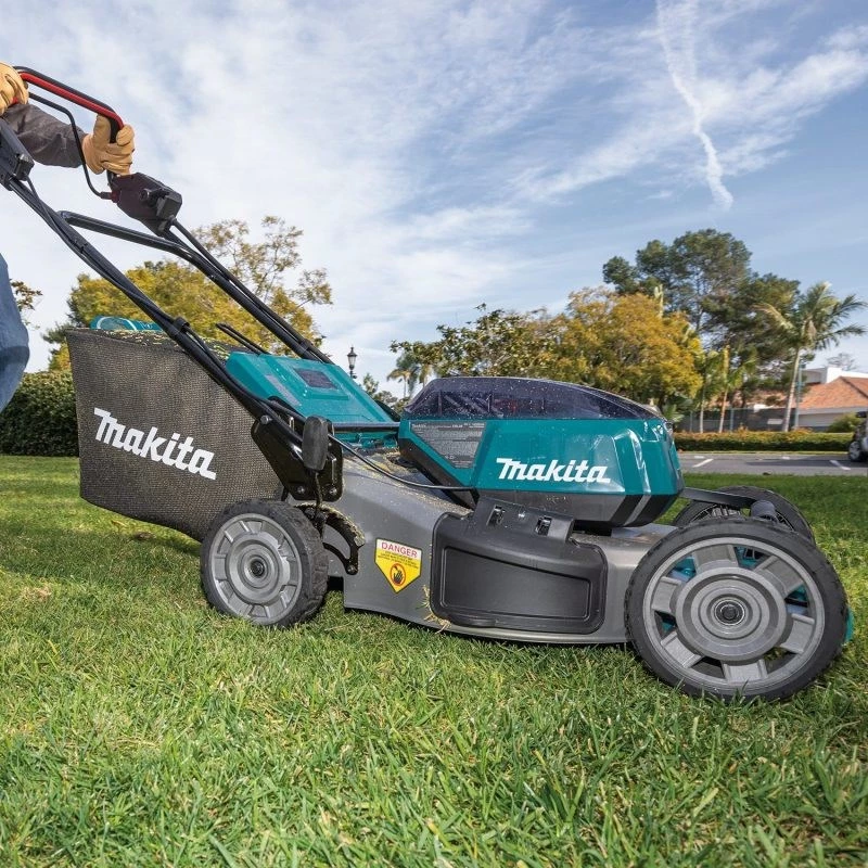 Makita DLM532PT4 muruniiduk Tõukemuruniiduk Aku Must, Sinine
