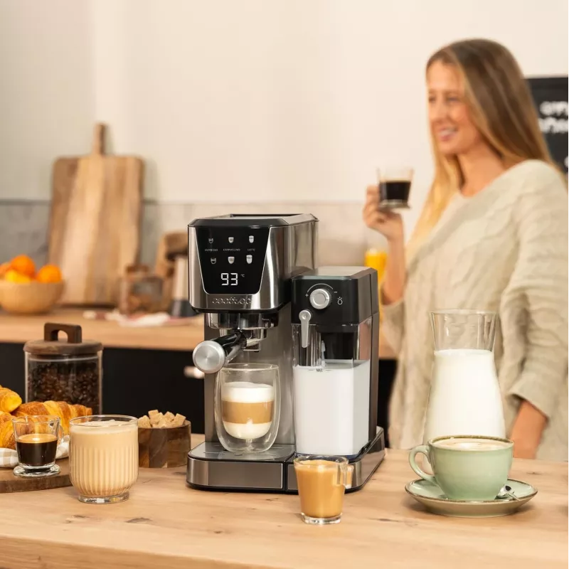 Cecotec kohvimasin | Power Espresso 20 Cream | Pumba rõhk 20 baari | Sisseehitatud piimavaht | Poolautomaatne | 1350 W