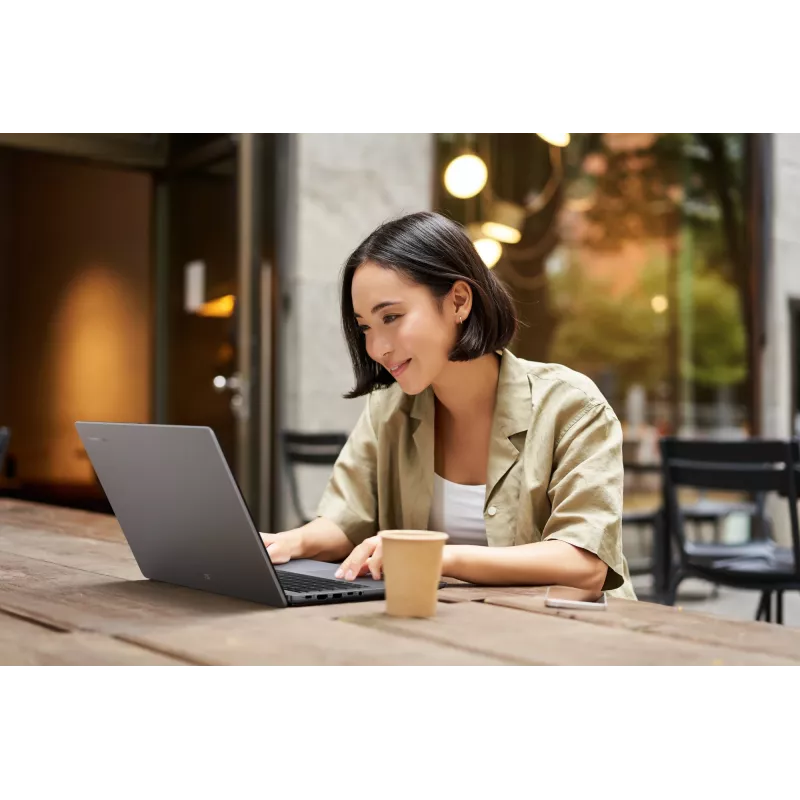 ASUS Chromebook CB1505CTA-S70197-CBE Intel® N N150 39.6 cm (15.6-tolline) Full HD 8 GB LPDDR5-SDRAM 64 GB eMMC Wi-Fi 6 (802.11ax) ChromeOS US International Hall