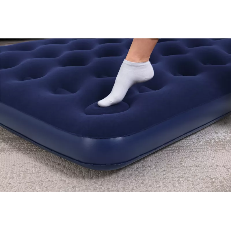 Bestway õhkmadrats täismõõdus sisseehitatud jalgpumbaga 1,91 m x 1,37 m x 28 cm