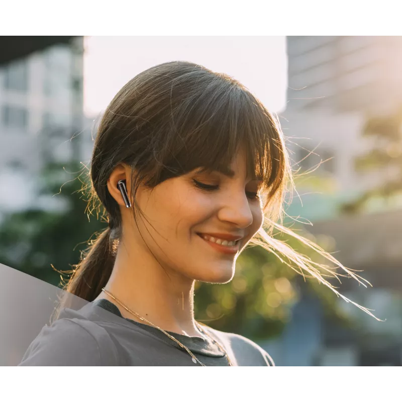Music Sound Breeze kapslikujulised Bluetooth-kõrvaklapid värvilise ümbrisega