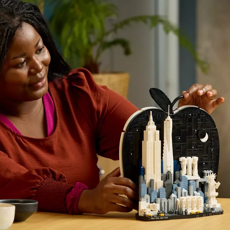 LEGO Architecture 21066 New York - Suur õun (1465 osa)