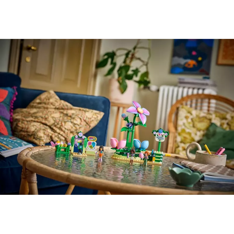 LEGO Friends 42702 Pöörlev lille- ja haldja-teetassisõit (321 osa)
