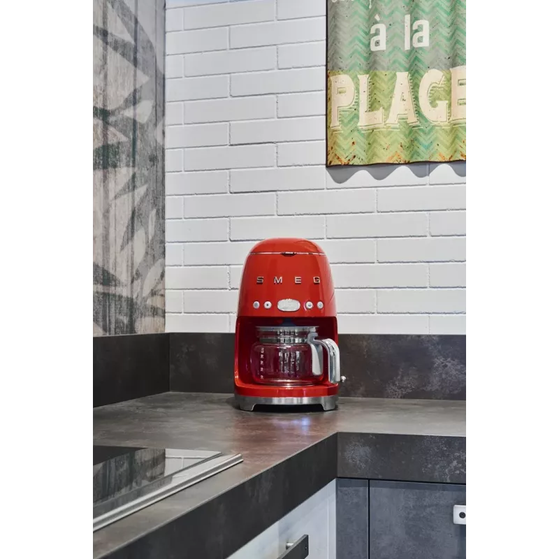 Smeg DCF02RDEU 50's Style Tilgakohvimasin 10 tassi 1,4 L Punane