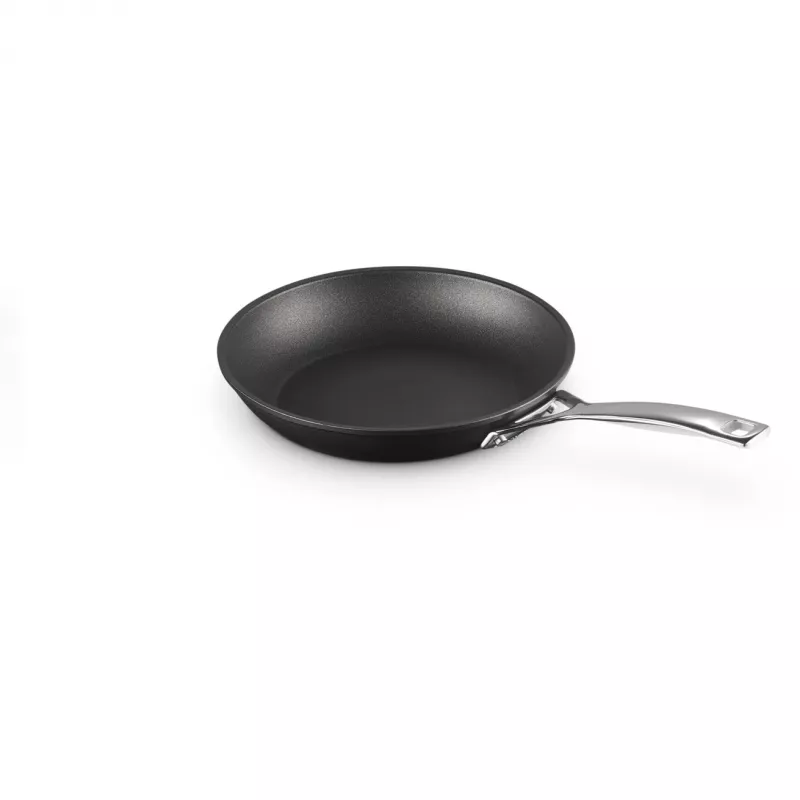 Le Creuset karastatud kleepumisvastane madal praepann, 28 cm, must