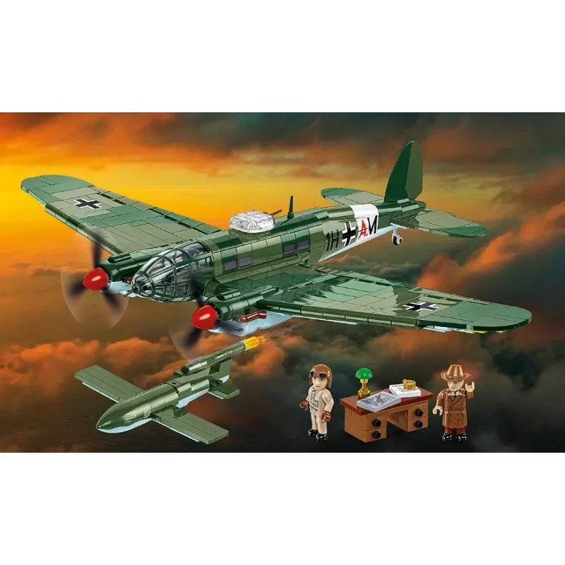 COBI Heinkel HE 111 H-22 koos V1 lendava pommiga ehitusklotside komplekt, 927 tükki