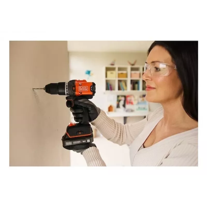 Black & Decker BLD683XN-XJ Juhtmega Löökpuur 680W 13mm Võtmega Padrun 0-3000 Pööret/min Must/Oranž