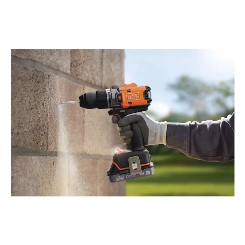 Black & Decker BLD683XN-XJ Juhtmega Löökpuur 680W 13mm Võtmega Padrun 0-3000 Pööret/min Must/Oranž