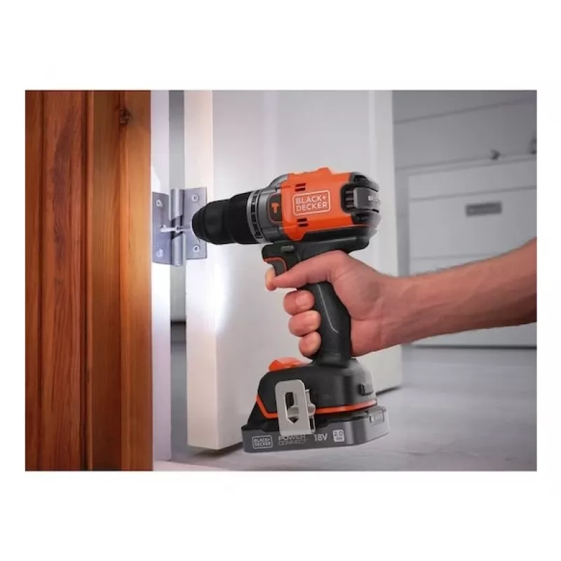 Black & Decker BLD683XN-XJ Juhtmega Löökpuur 680W 13mm Võtmega Padrun 0-3000 Pööret/min Must/Oranž