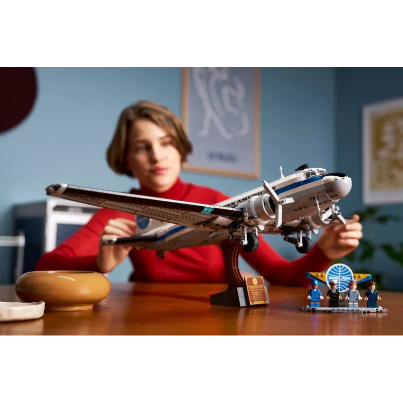 LEGO Icons 11378 Douglas DC-3 PAN AM reisilennuki ehituskomplekt (2500 tükki)