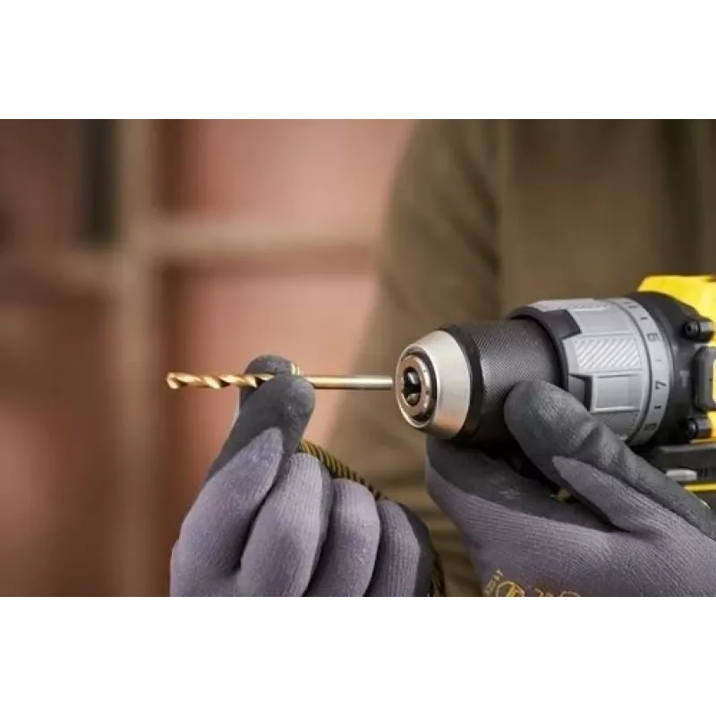 STANLEY FATMAX SFMCD726D2T 18V Harjadeta Juhtmeta Kombipuur (2x 2.0Ah Akud, Laadija, TSTAK Karp)