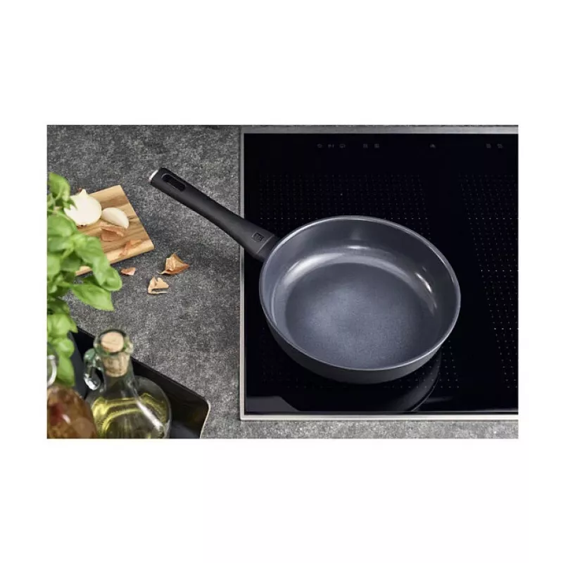 ZWILLING Madura Plus 28 cm Sauté Pann, Must, Sepisalumiinium, Duraslide Ultra Mittekleepuv, Induktsioonile Sobiv