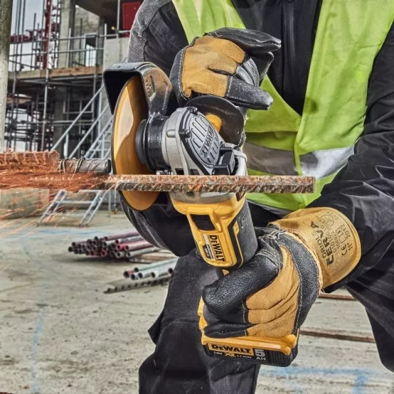 DEWALT DCK329P2T-QW 18V XR Juhtmeta komplekt: 2-kiiruseline löökpuur ja nurklihvija 2x 5.0Ah akuga, laadija ja T-STAK II kohvriga