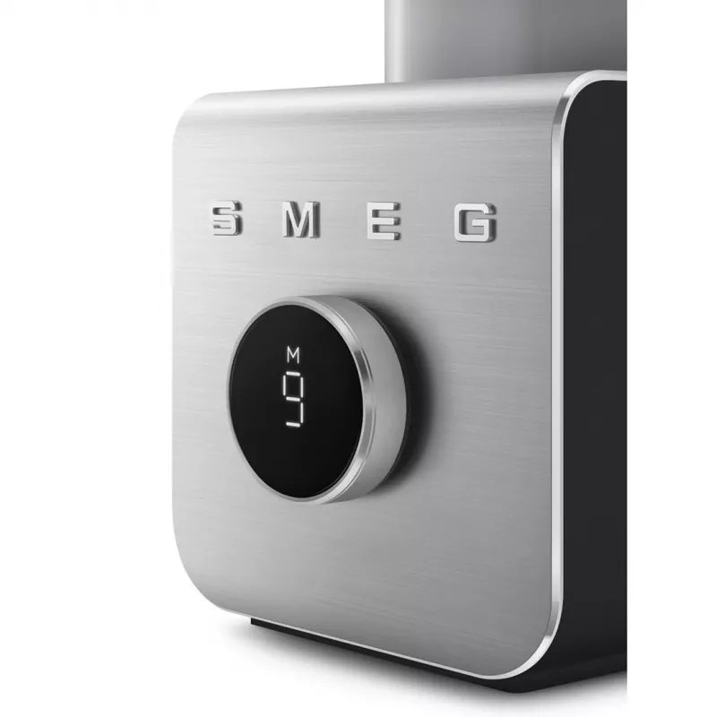 SMEG BLC02BLMEU Segamisnõuga blender, must