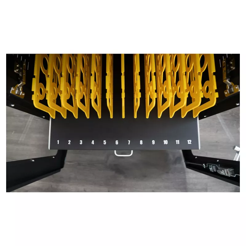 GoodConnections ANTARES PRO N36C sülearvutite laadimiskäru kuni 15,6 inch USB-C 65W port PD3.0 UVC desinfitseerimine must