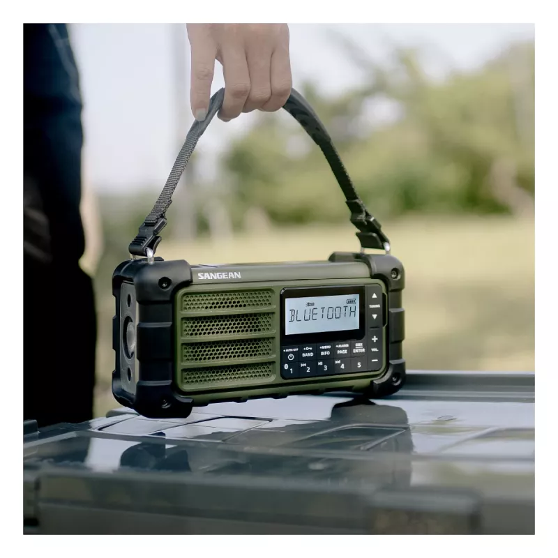 Sangean MMR-99 AM/FM kaasaskantav avariiraadio metsaroheline