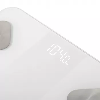 Adler Nutikas Vannikaal AD 8186 Valge – Bluetooth 4.2, Kehakoostise Analüüs, 180 kg Kandevõime, Karastatud Klaas