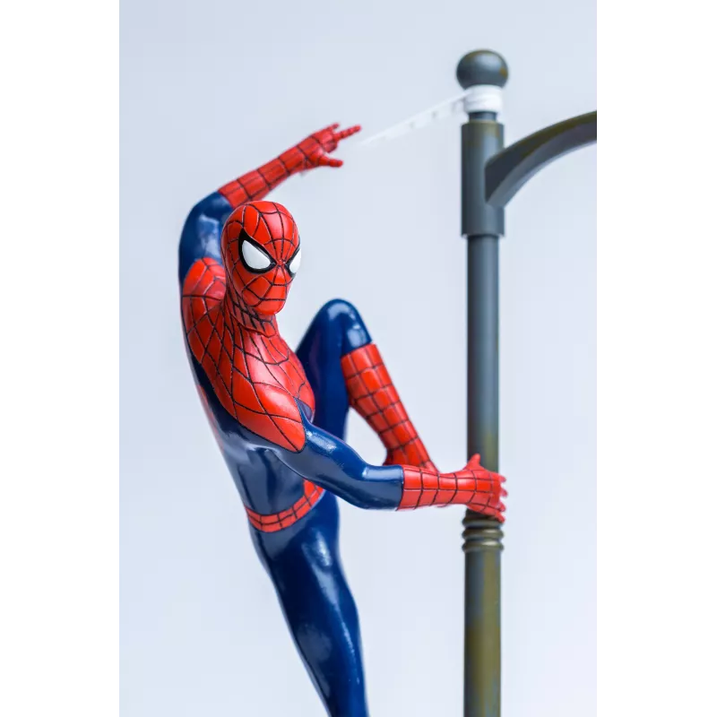 Paladone Spider-Man LED Lamp - Officially Licensed Marvel Collectible