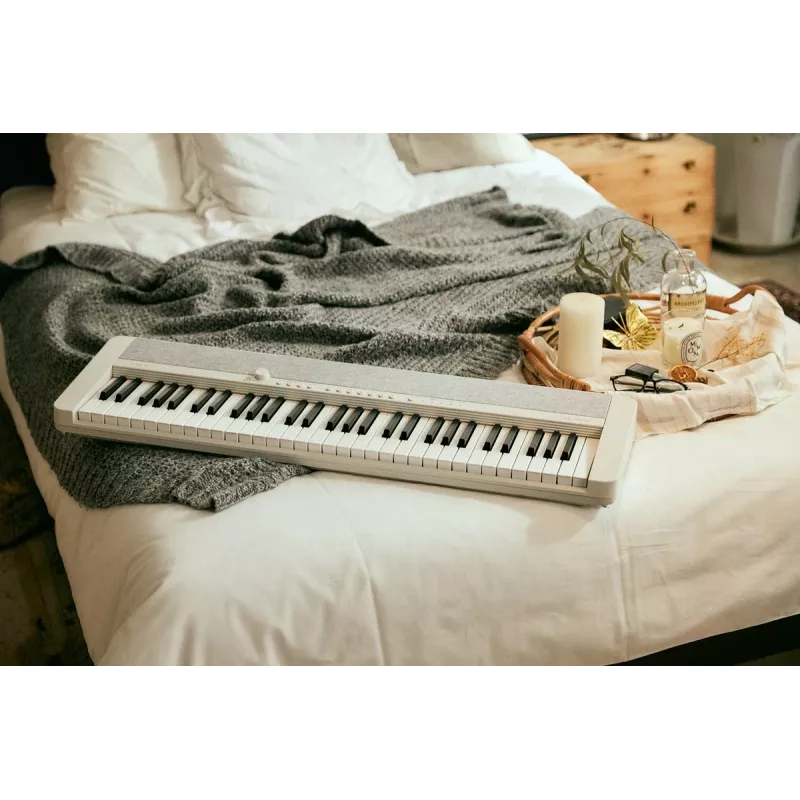 Casio CT-S1 Digitaalne Süntesaator 61 Klahviga Valge