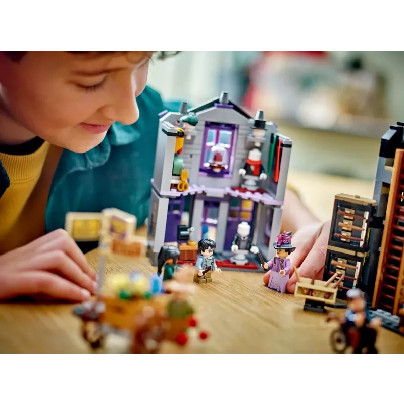 LEGO Harry Potter 76439 Ollivanders & Madam Malkini rüüd ehituskomplekt (744 tükki)