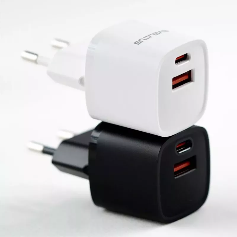 Evelatus USB-A ja USB-C 30W Max EL laadija must