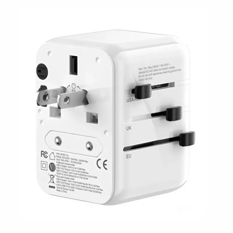 EVELATUS 35W World Travel Adapter 1 PD USB-C, 2 USB-C, 2 USB-A, Valge