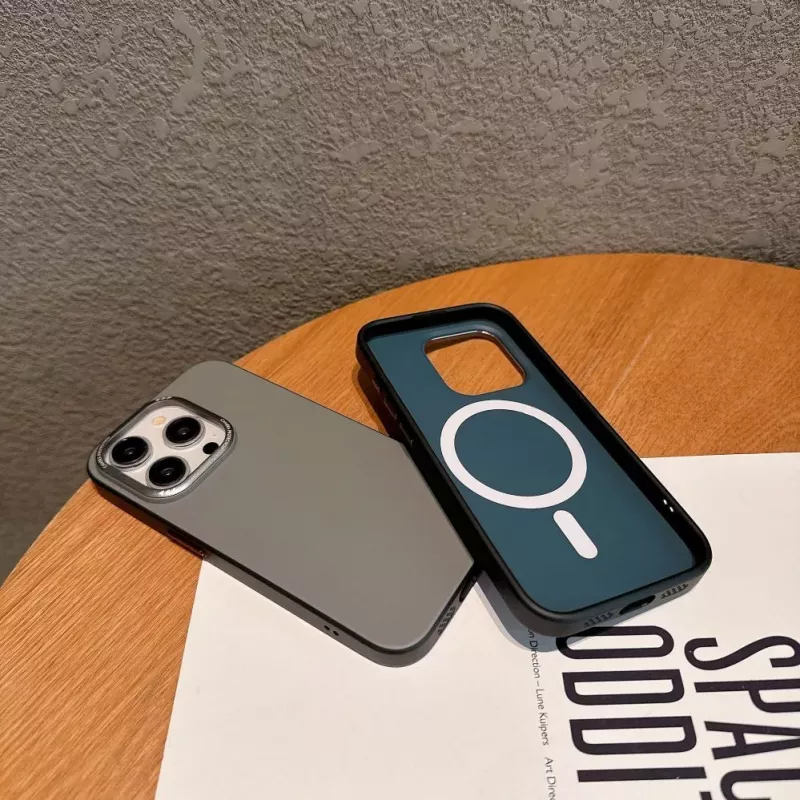 Evelatus Apple iPhone 16 Pro PC NeoCase MagSafe pruun