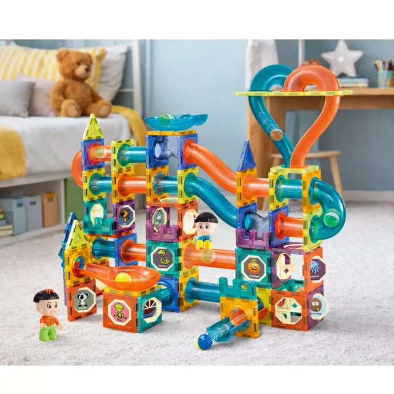 LEAN TOYS Magnetplokkide komplekt palliraja ja liumäega, värviline, 188 tk