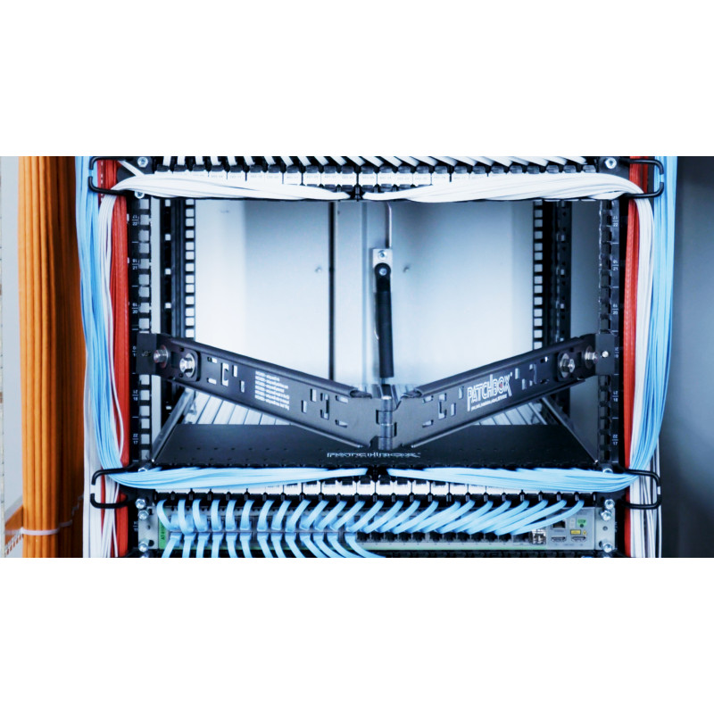 PATCHBOX Setup.exe riiulikinnitusvahend 19-tollisele seadmele, must