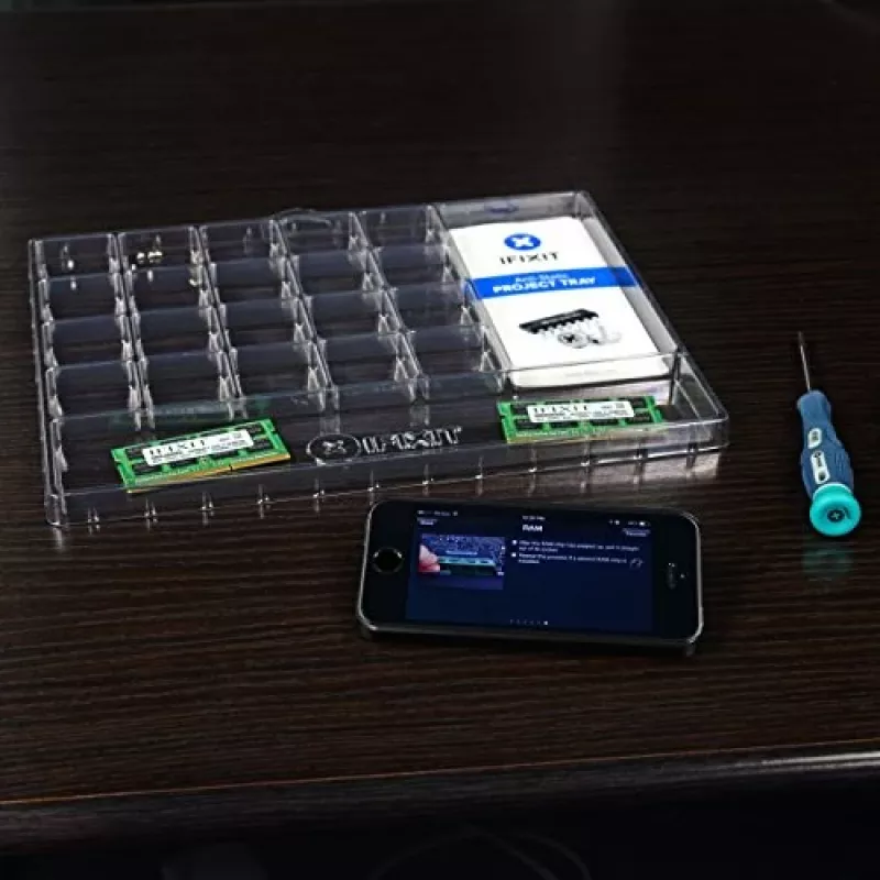 Väikeste osade karp iFixit EU145257