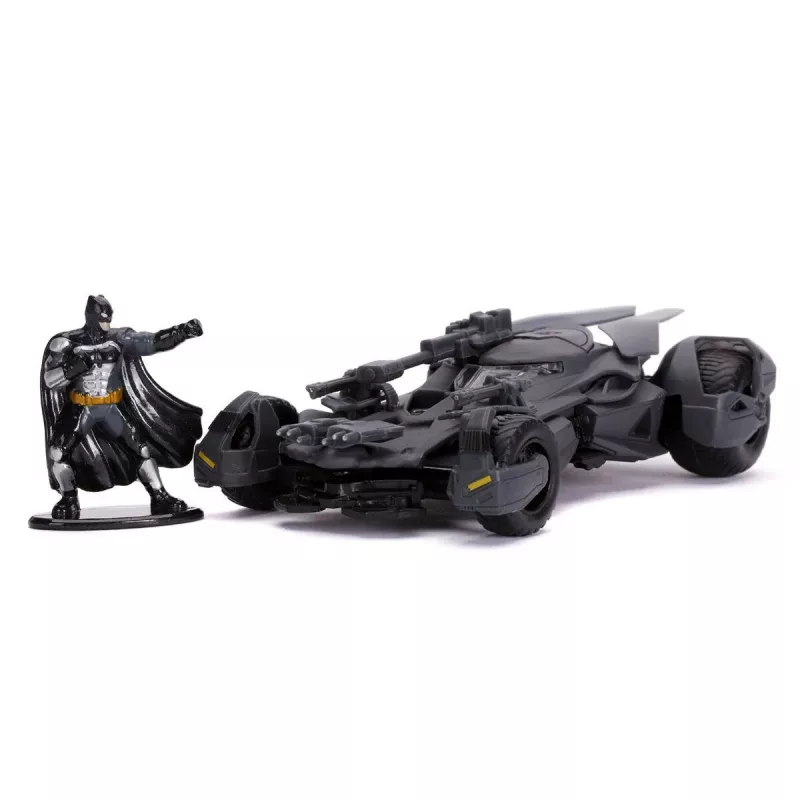 Jada Batman Batmobile 1:32 metallauto kujukesega, erinevad mudelid