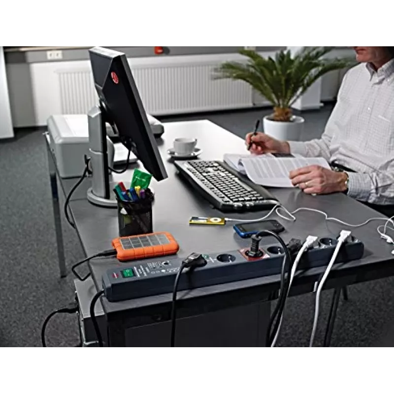 Brennenstuhl 1159490936 pikendusjuhe 3 m 8 vahelduvvoolupistikupesa antratsiit